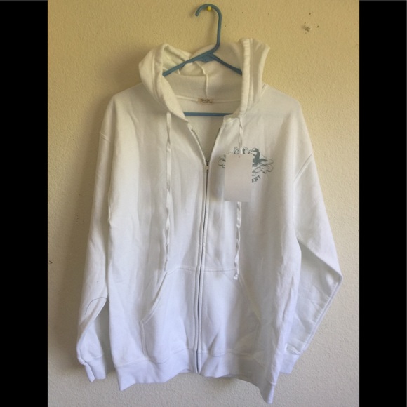 Brandy Melville hunter heaven sent hoodie - Picture 2 of 3